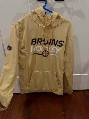 Fanatics Light Yellow Bruins Hockey Hoodie with Gold Drawcords